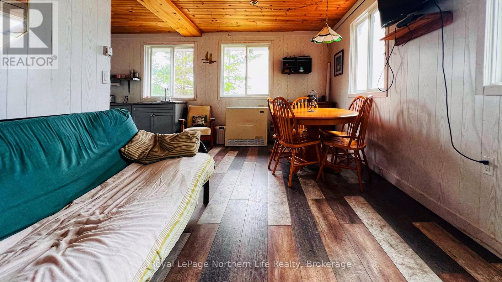 Single Family House Bungalow for Sale in N/A PARCEL  SEC NS Parry Sound Remote Area (Patterson) 