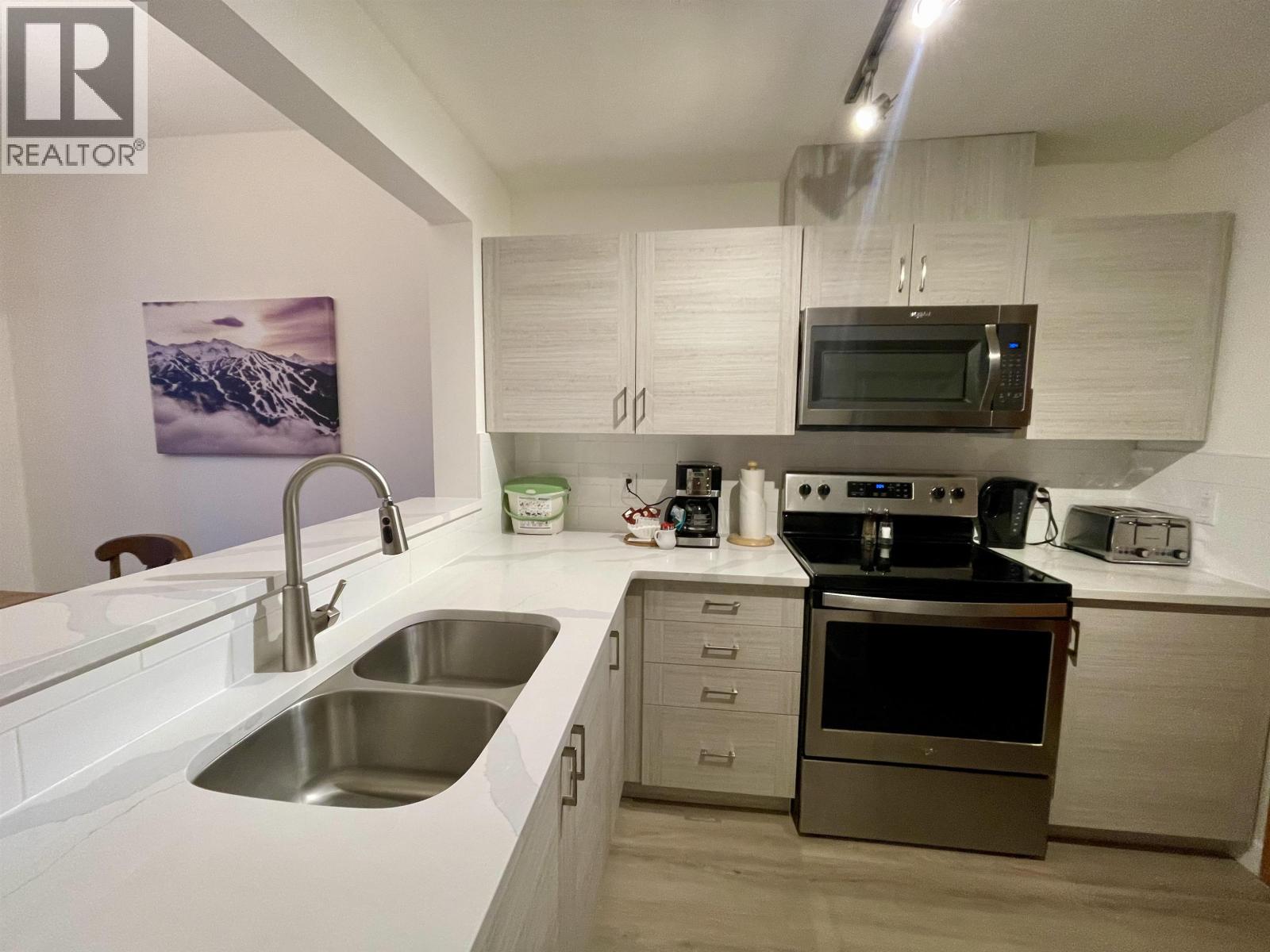 82 Wk 3&26-4355 NORTHLANDS BOULEVARD, Whistler