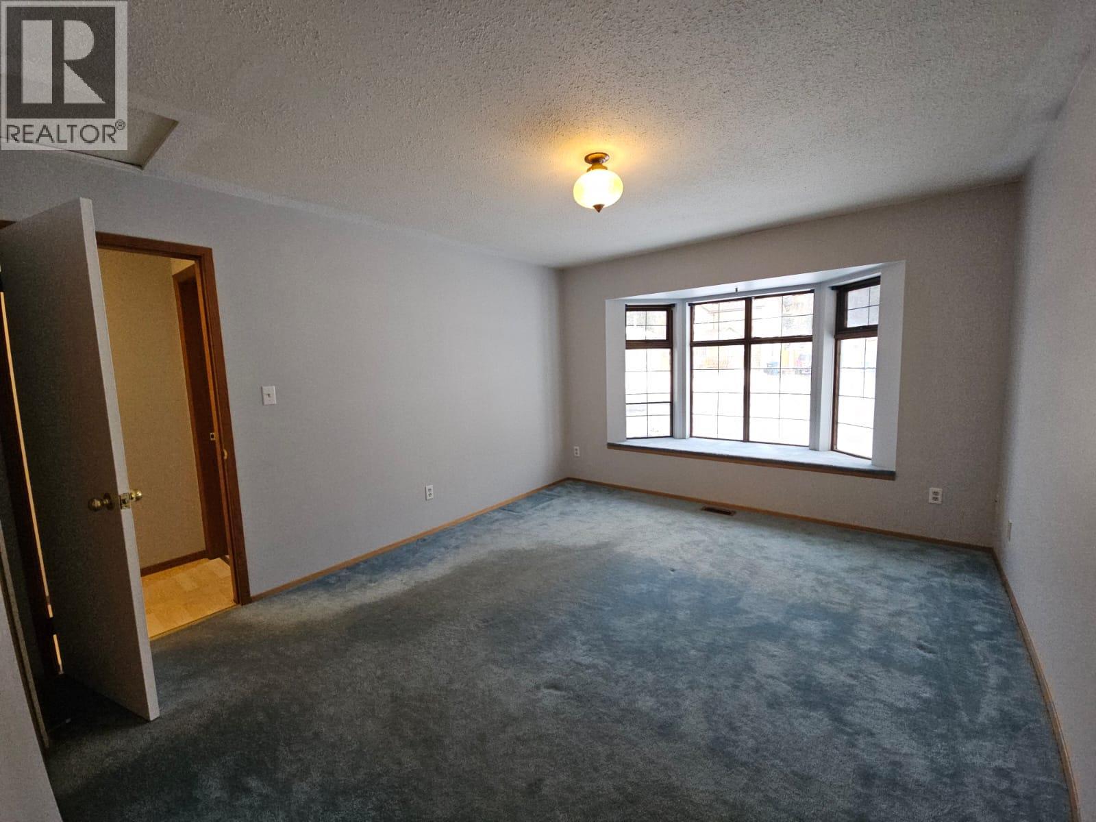 128 Kiskatinaw Crescent, Tumbler Ridge