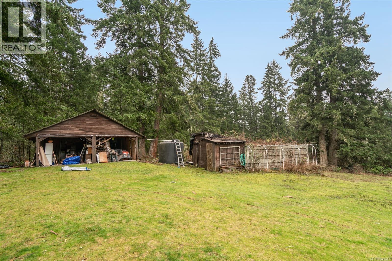 1980 Grafton Ave, Errington