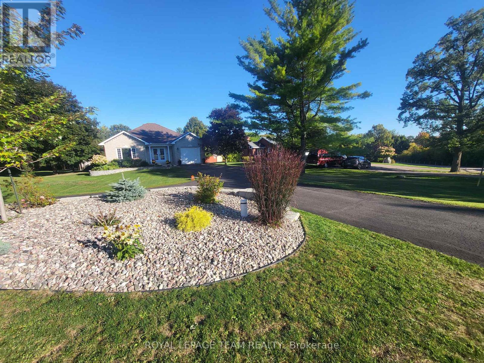 230 OPEONGO ROAD, Renfrew, Ontario