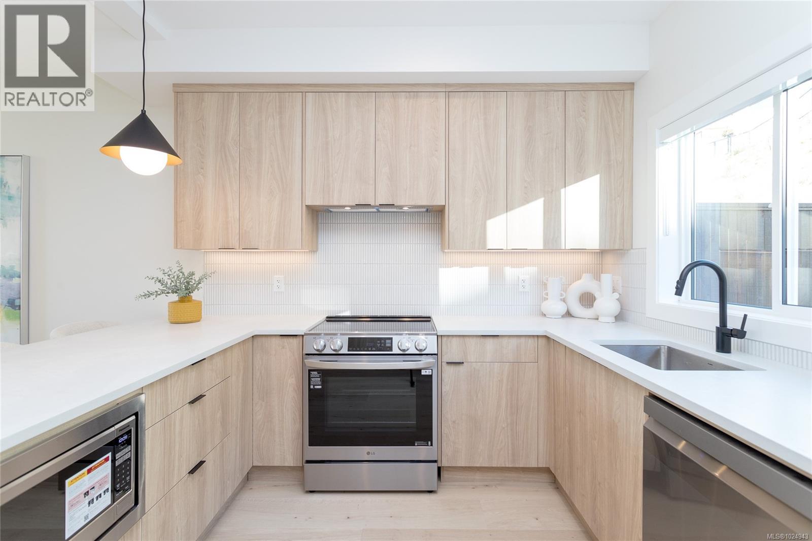  1425 Dolomite Ridge, Langford