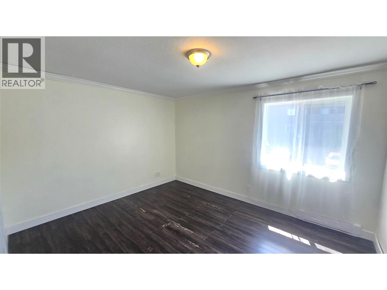 #211 44 WHITESHIELD S CRESCENT - 14