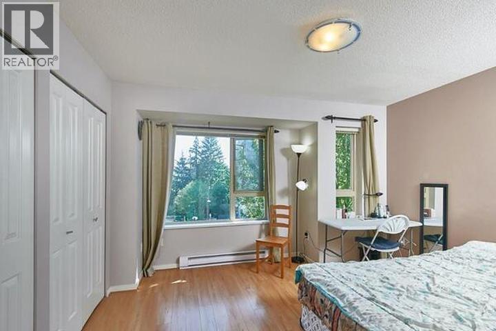 132 9229 UNIVERSITY CRESCENT, Burnaby