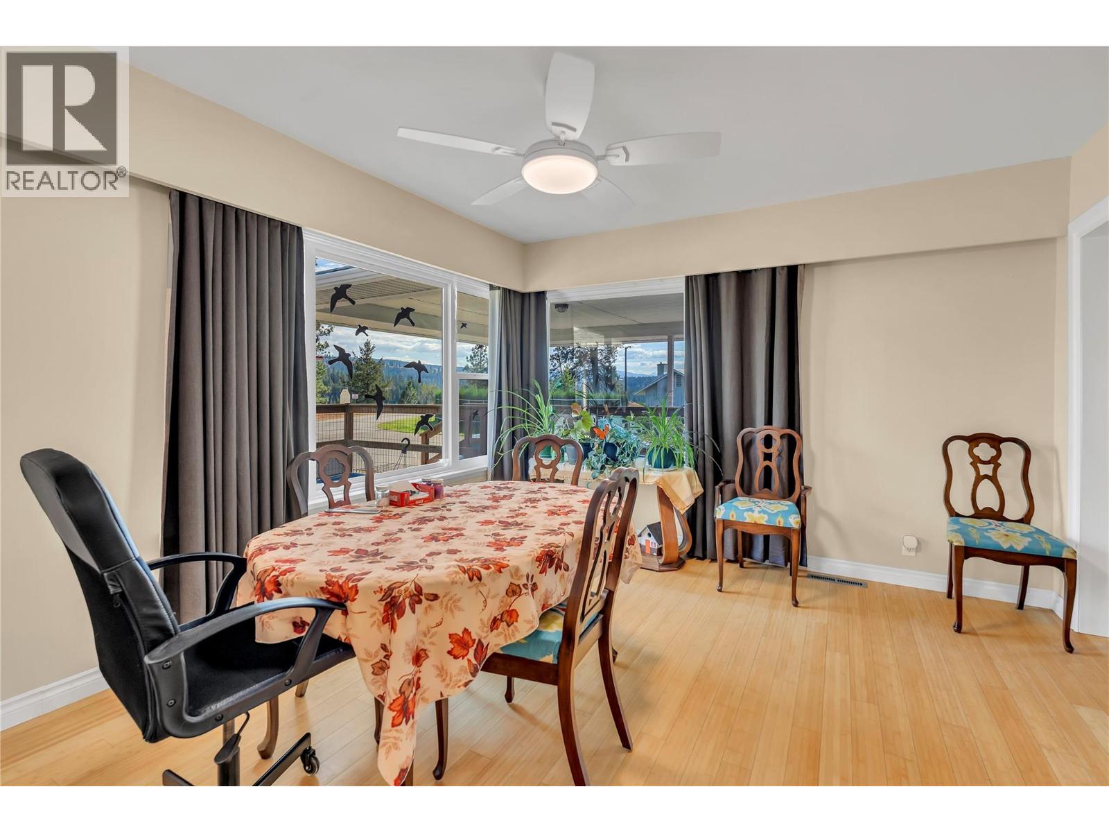 405 Grant Ave - 9