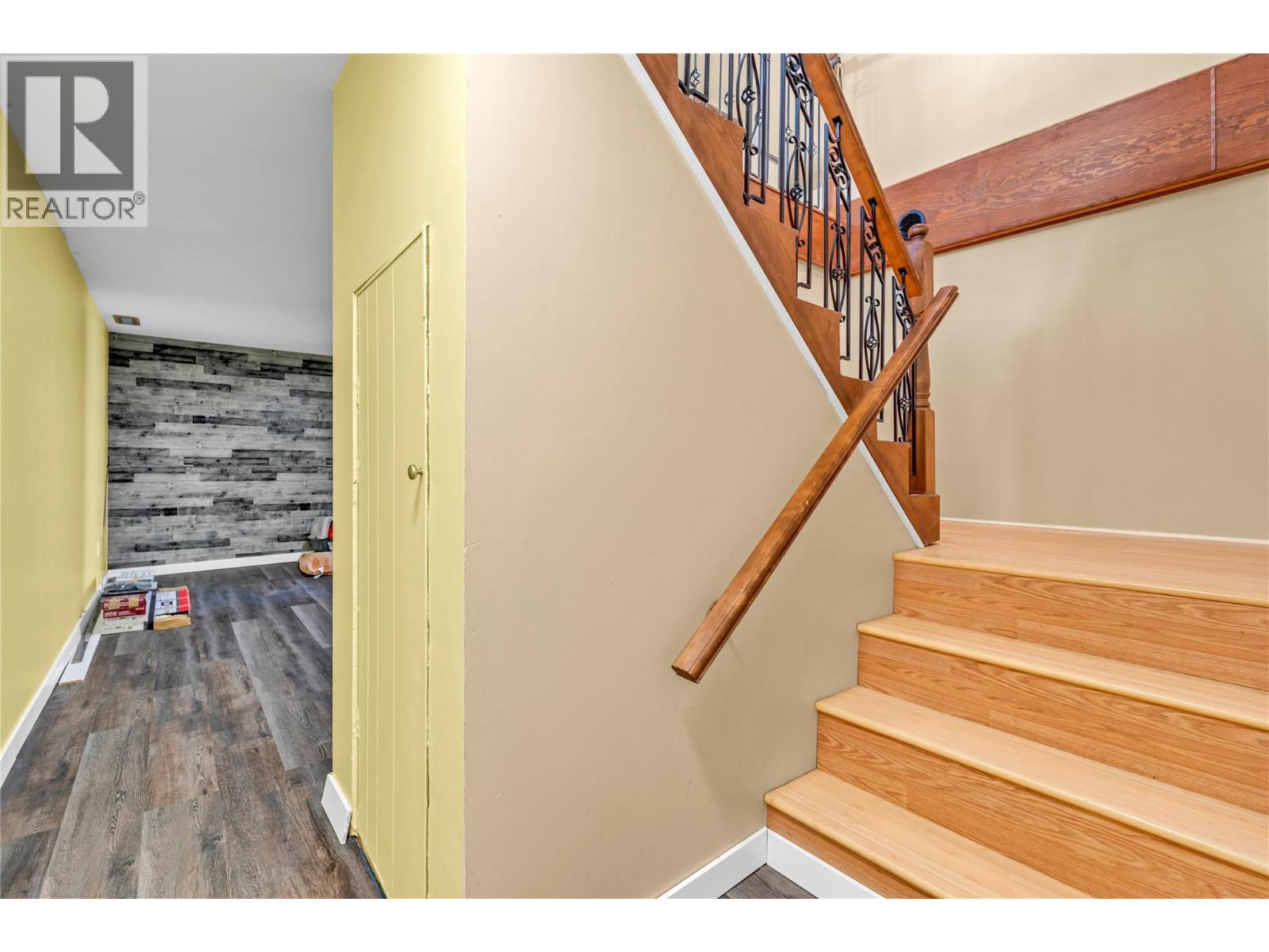 405 Grant Ave, Princeton