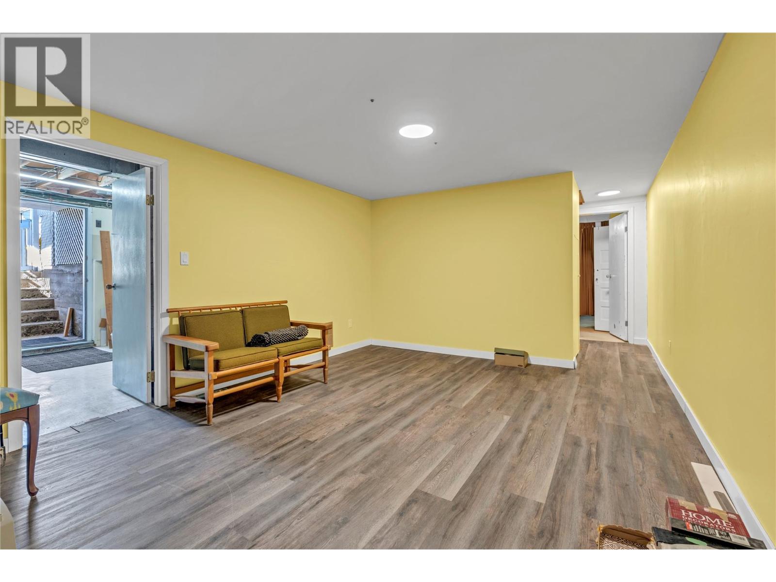 405 Grant Ave - 26