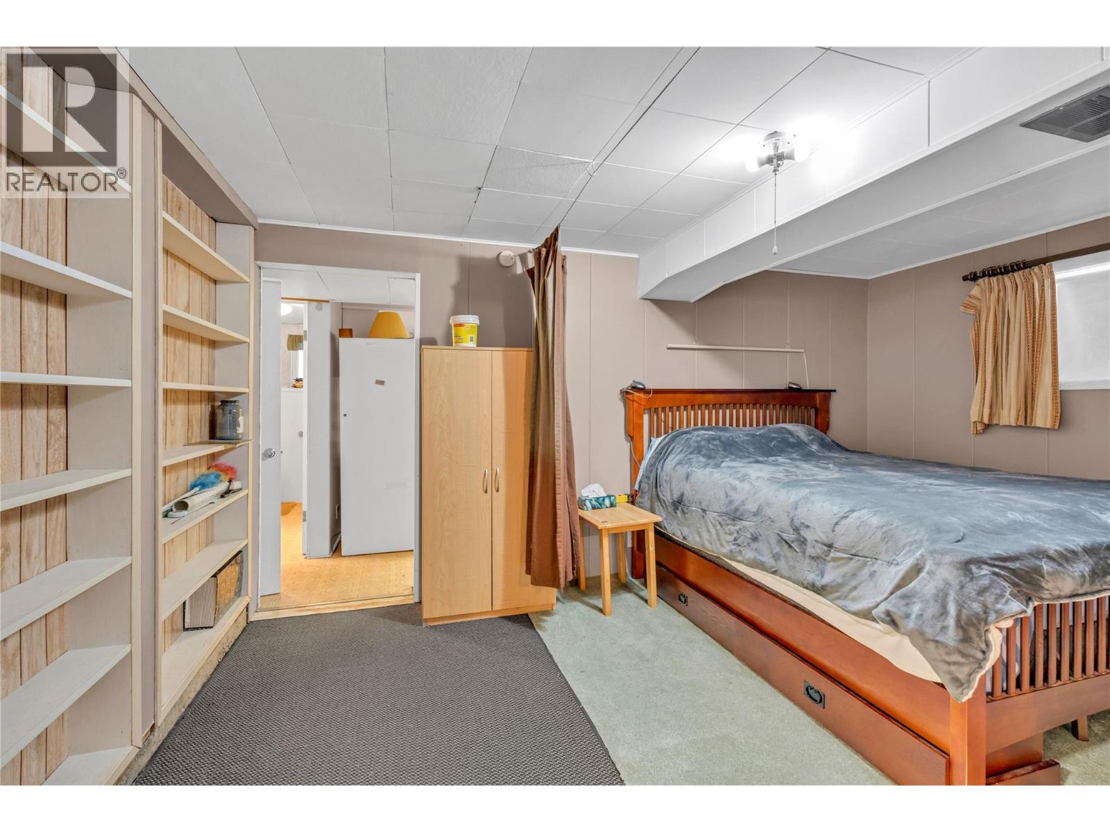 405 Grant Ave - 30