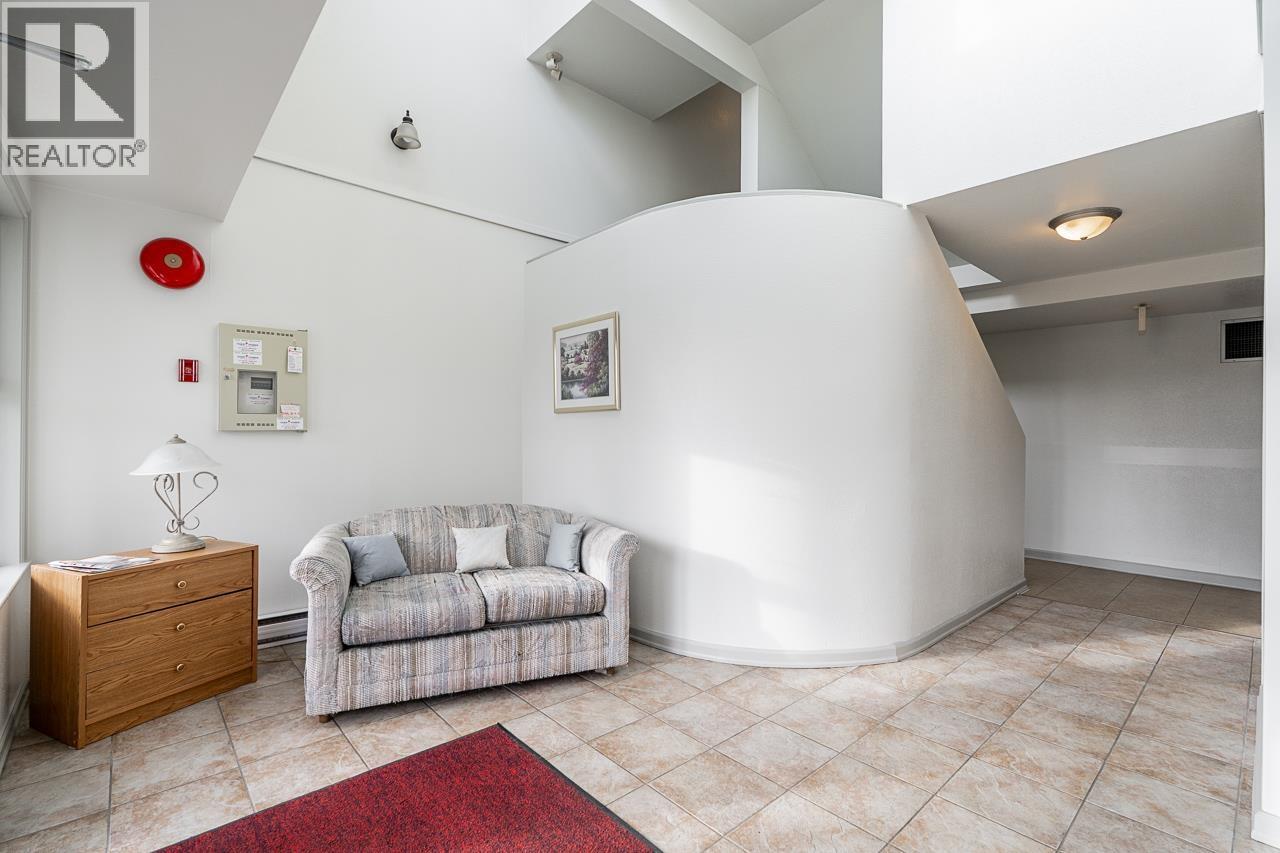 #208-4989 47 Avenue, Delta