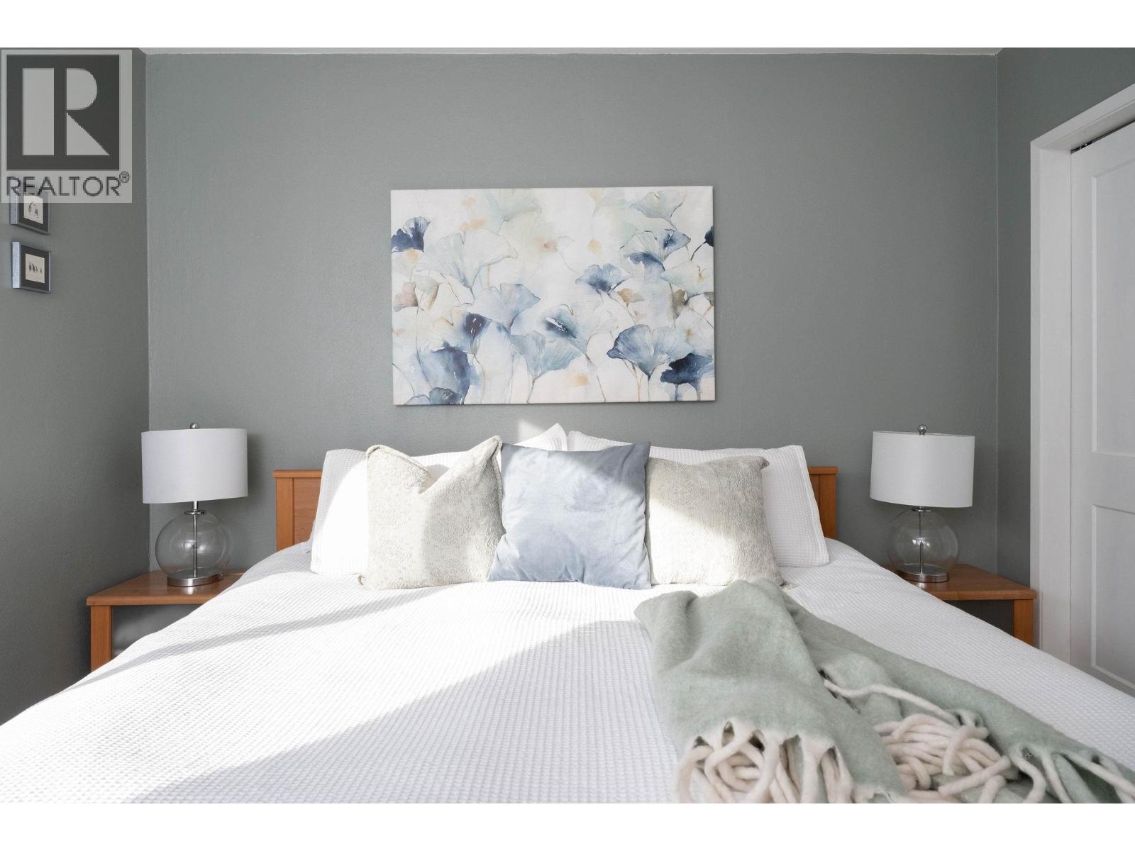 2644 KILMARNOCK CRESCENT, North Vancouver