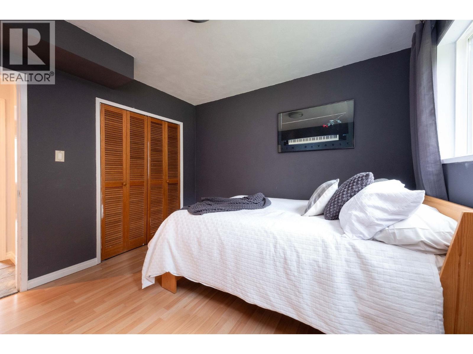 2644 KILMARNOCK CRESCENT, North Vancouver