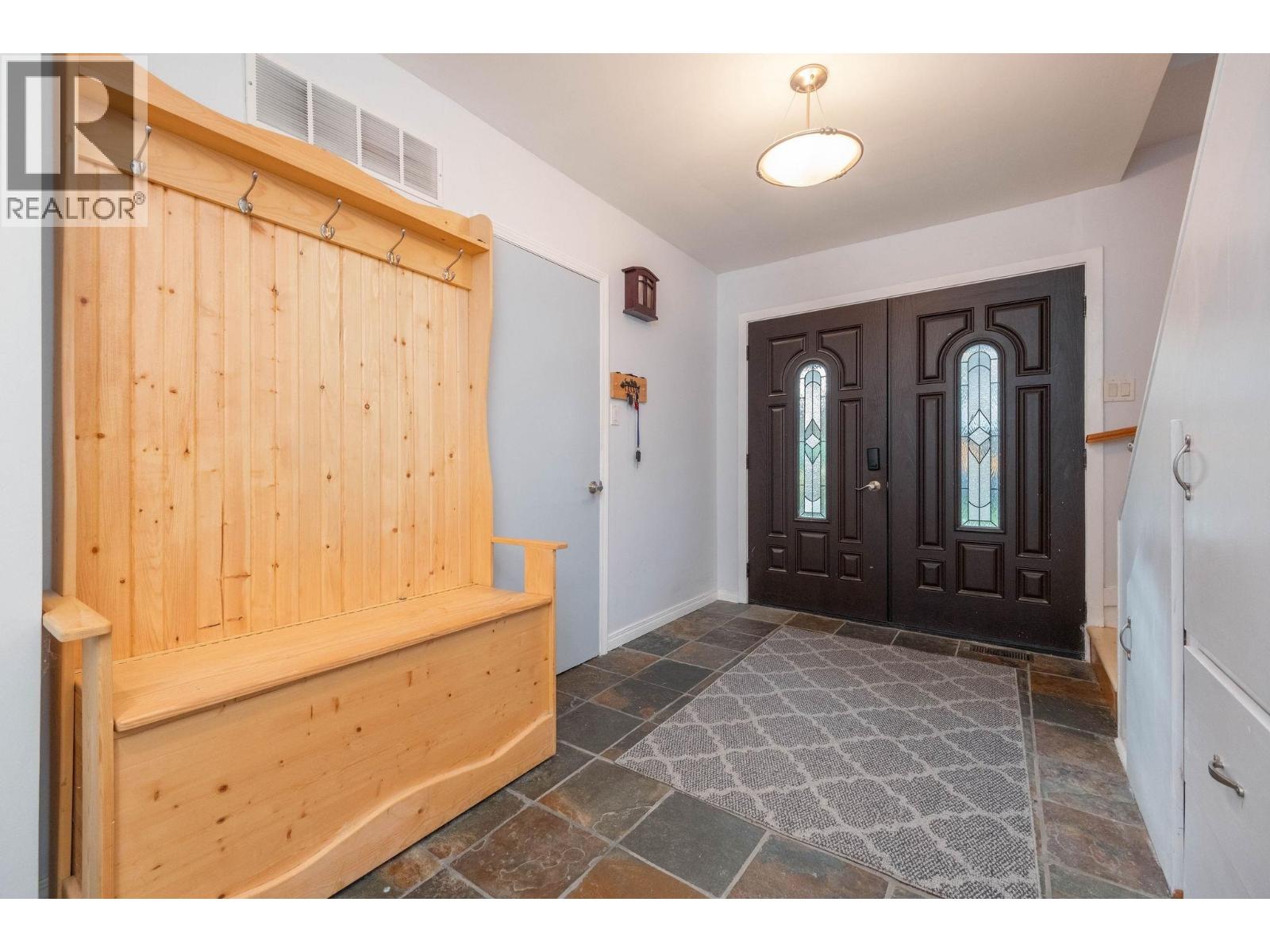 2644 KILMARNOCK CRESCENT, North Vancouver