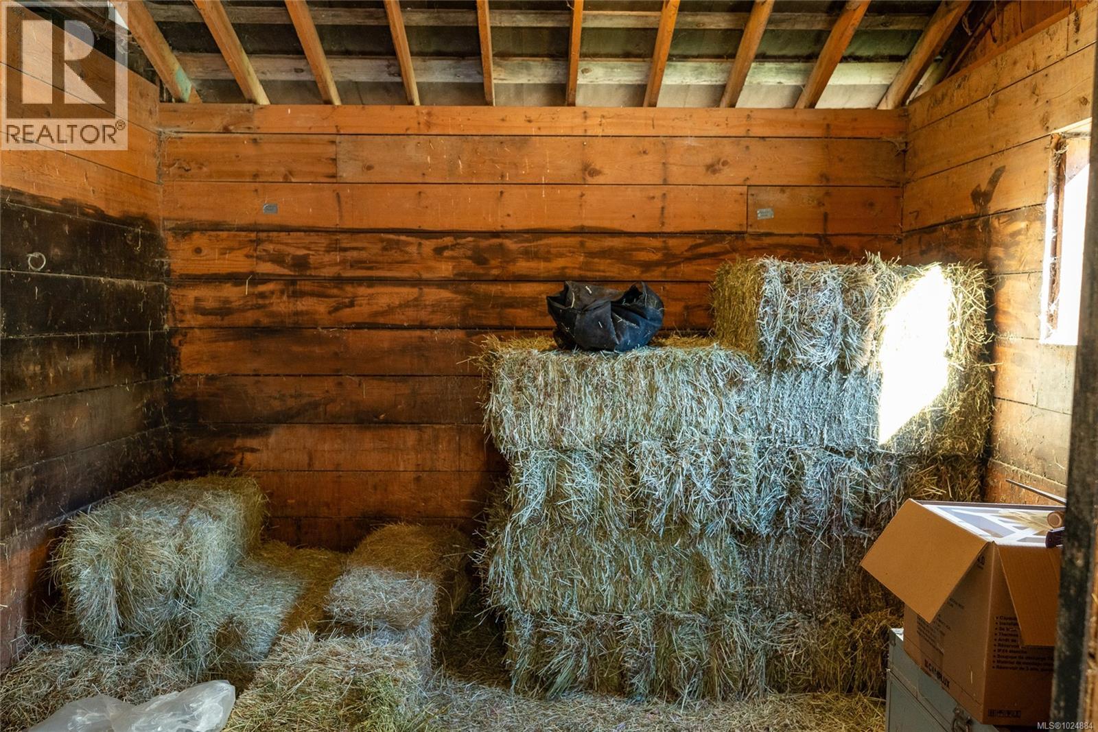 7727 SUPERIOR RD - 36