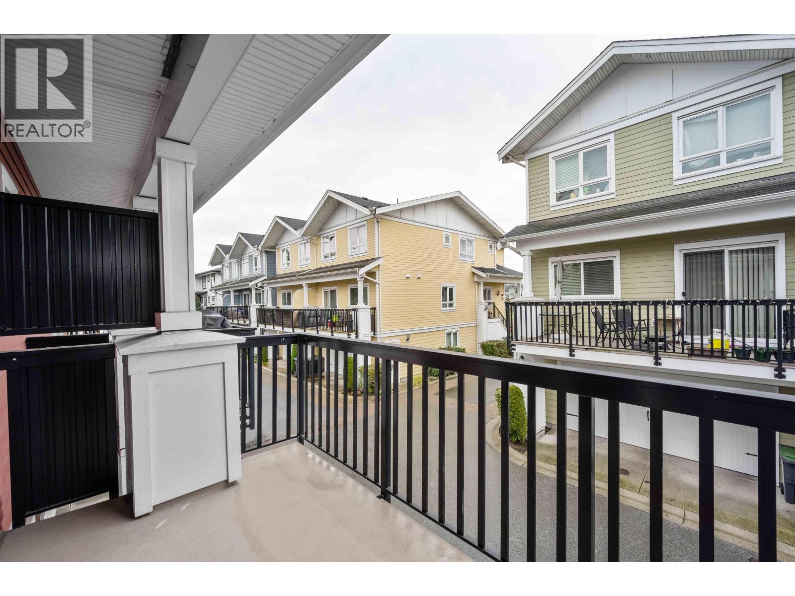 25 1130 EWEN AVENUE, New Westminster