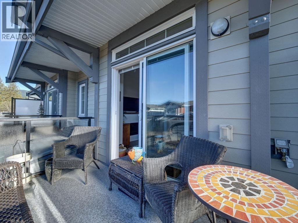 5964 BEACHGATE LANE, Sechelt