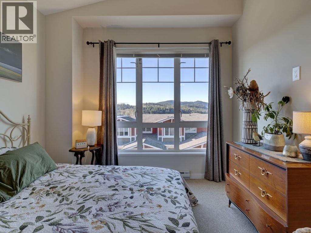 5964 BEACHGATE LANE, Sechelt