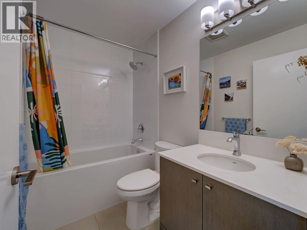 5964 BEACHGATE LANE, Sechelt