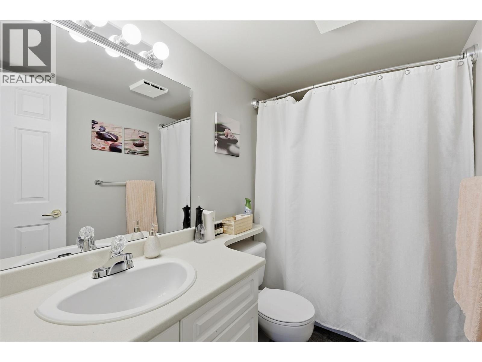 #412 1120 HUGH ALLAN DRIVE - 17