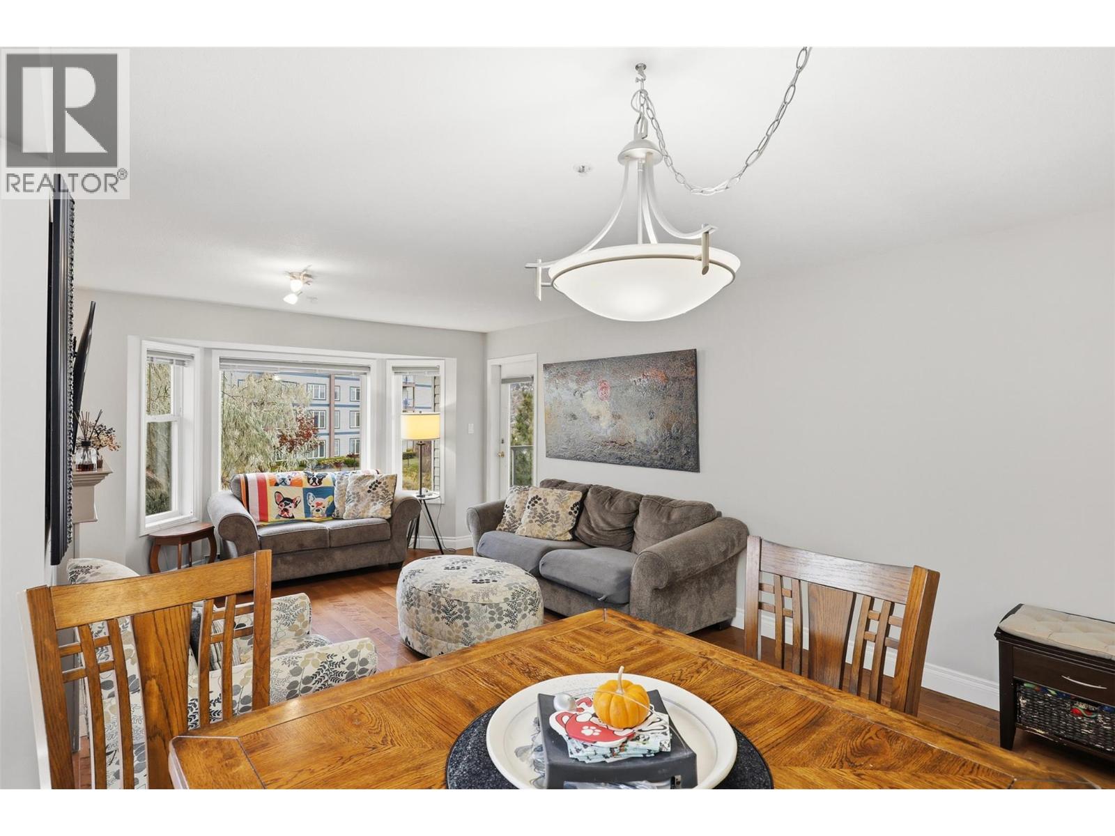 #412 1120 HUGH ALLAN DRIVE - 7