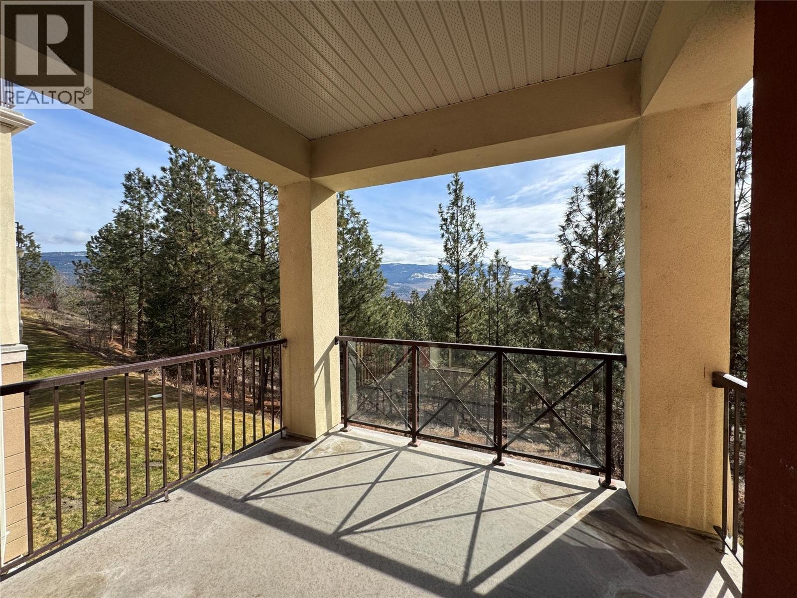 128 1795 Country Club Drive, Kelowna