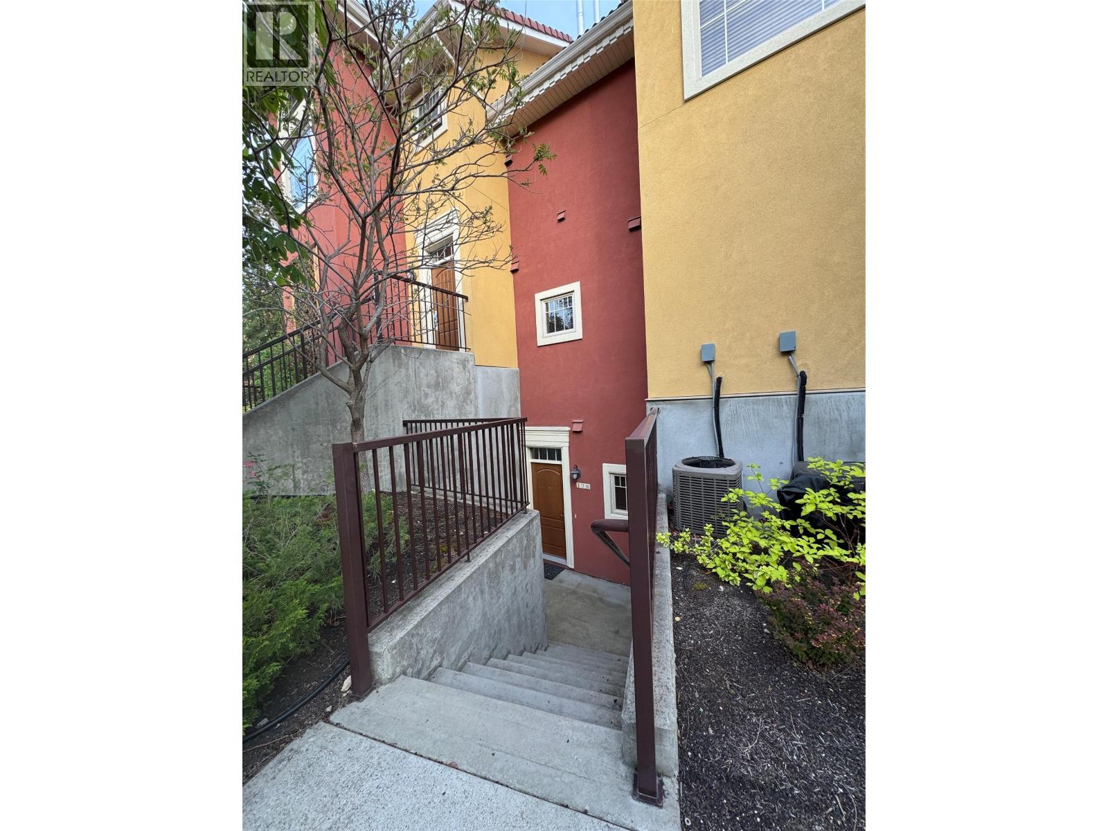 128 1795 Country Club Drive, Kelowna