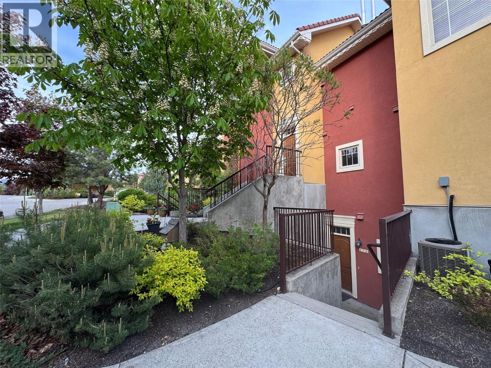 128 1795 Country Club Drive, Kelowna