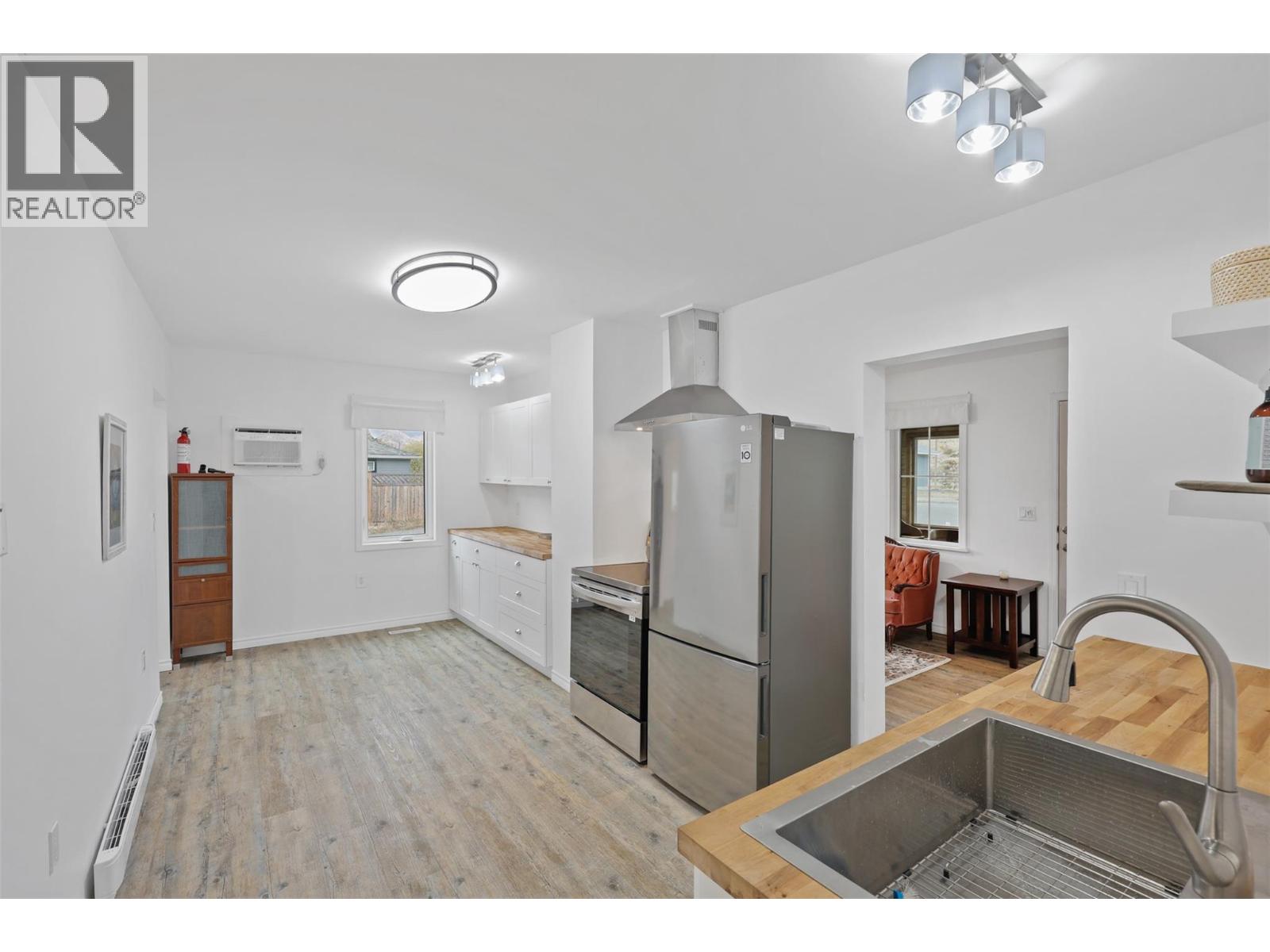 124 FRASER STREET - 10