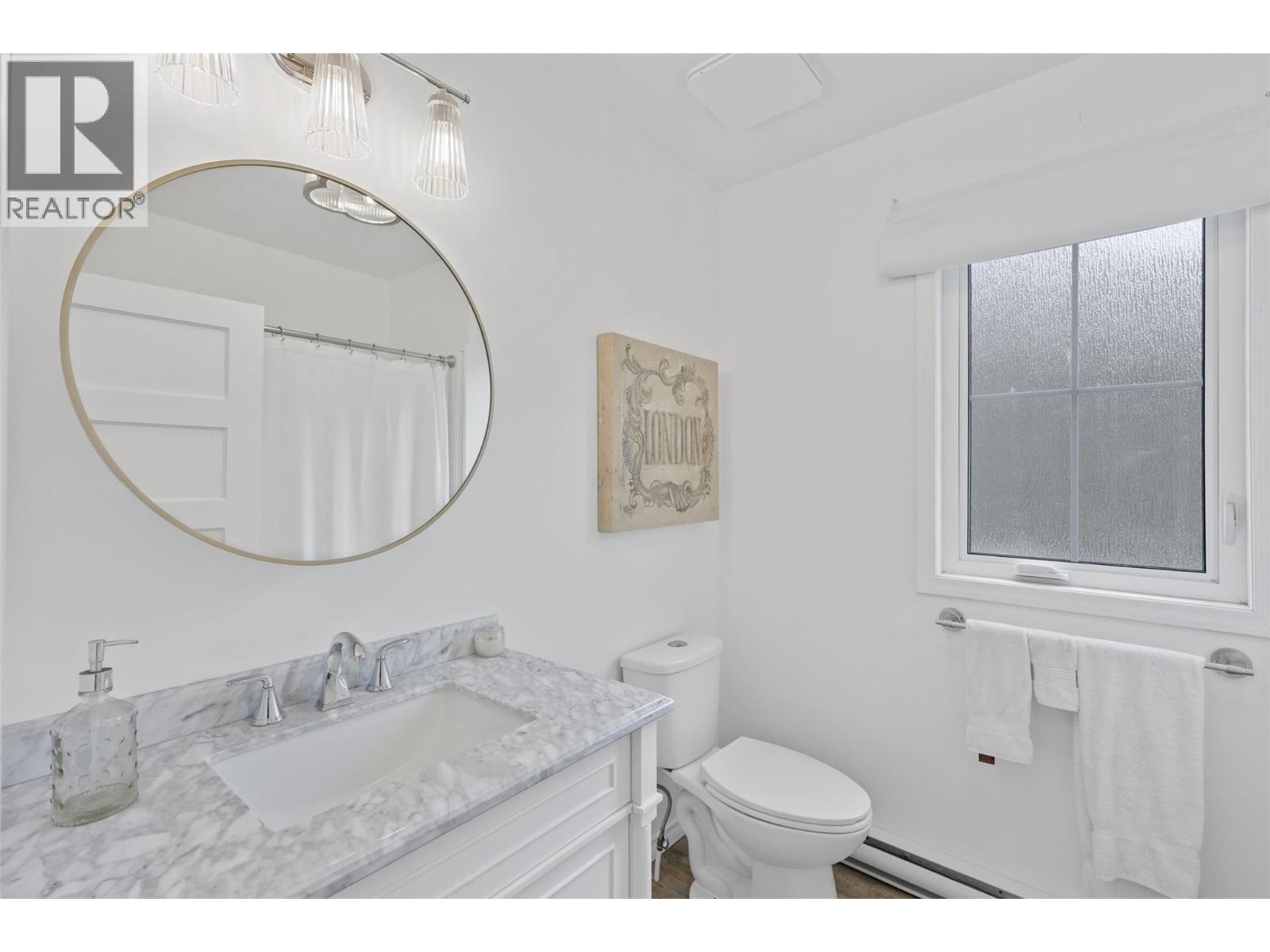 124 FRASER STREET - 12