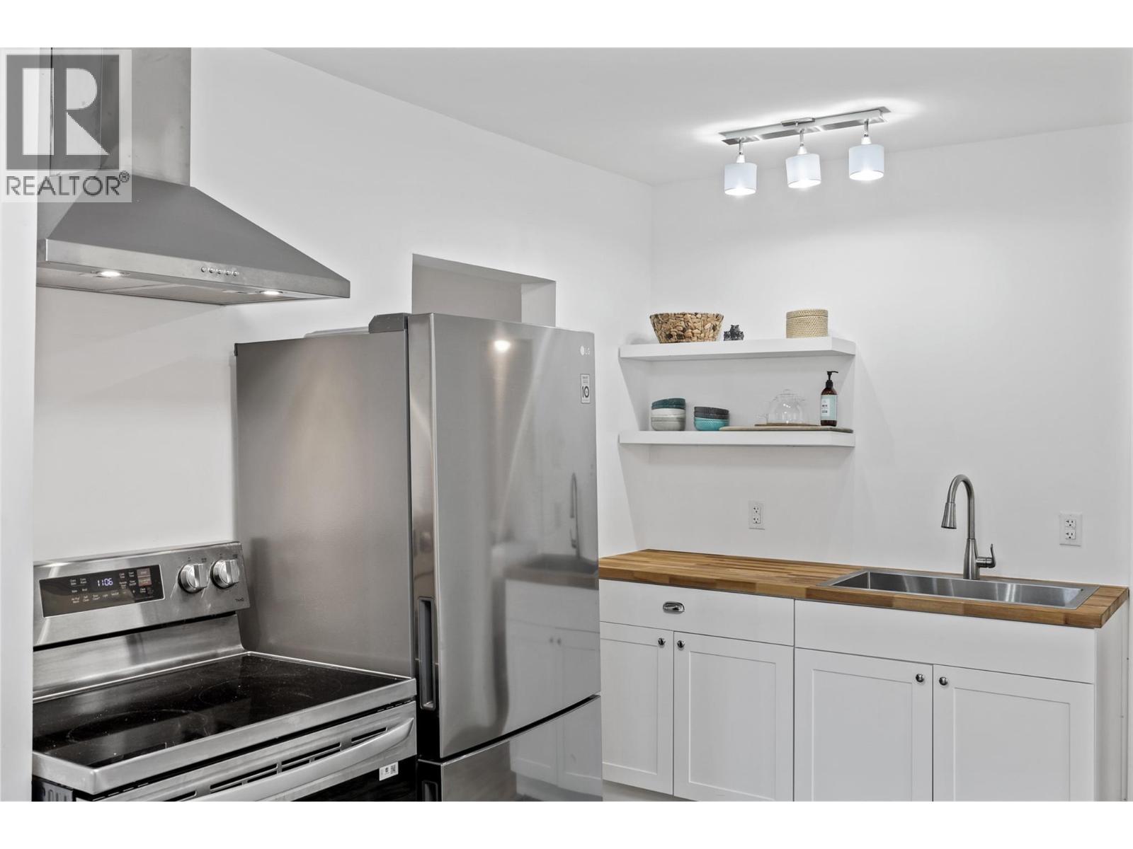 124 FRASER STREET - 9