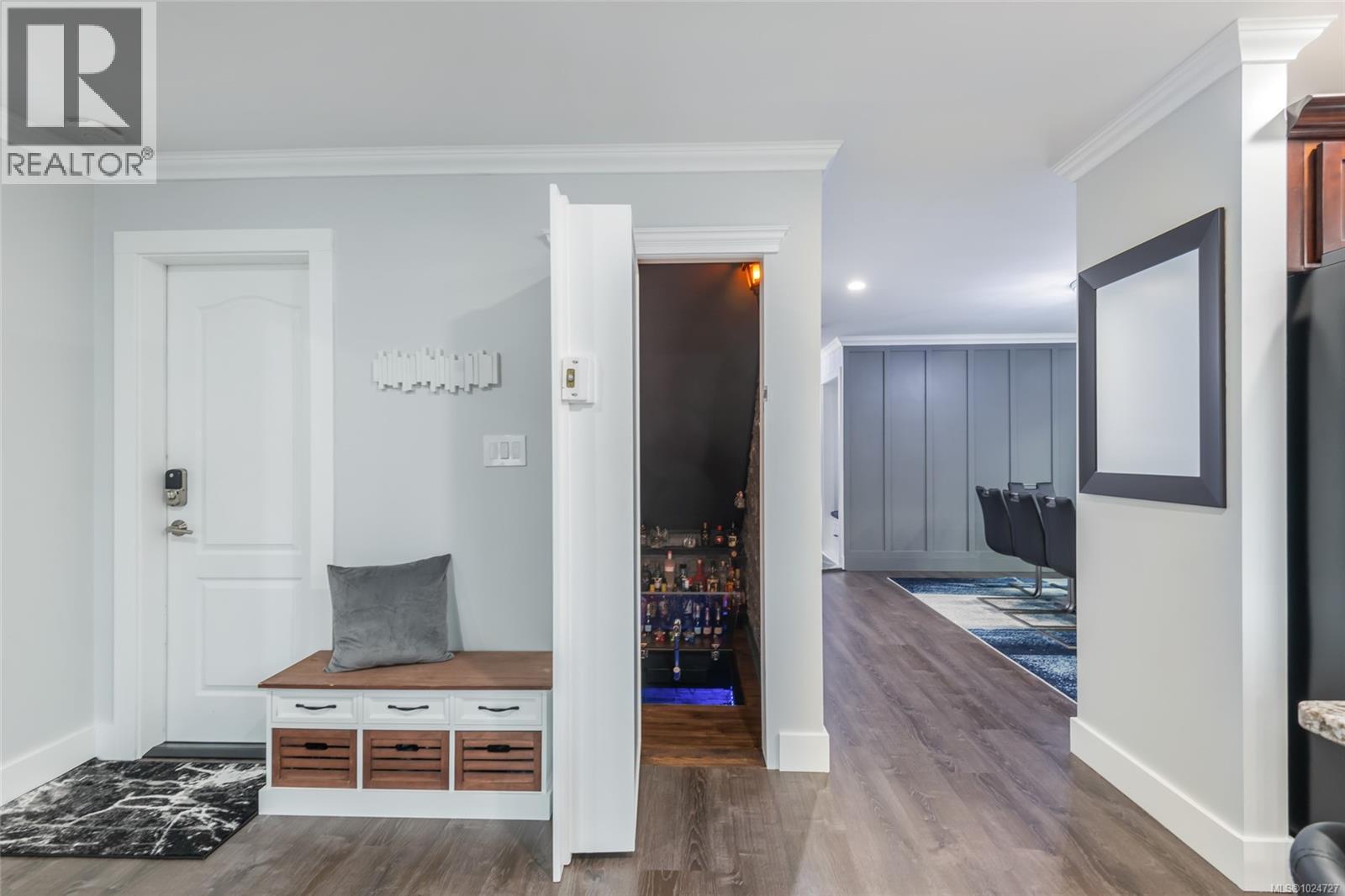 5576 SWALLOW DR - 10