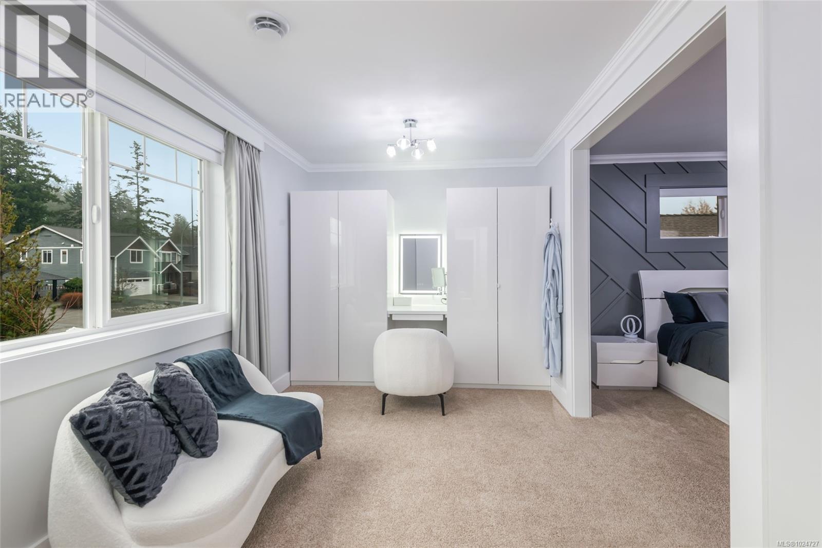 5576 SWALLOW DR - 18