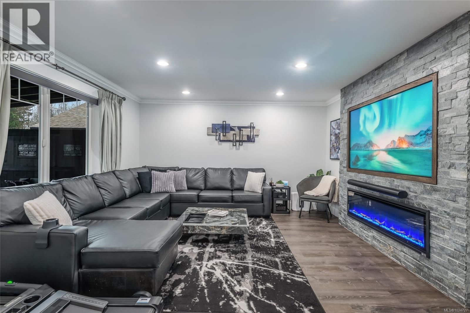 5576 SWALLOW DR - Image 2