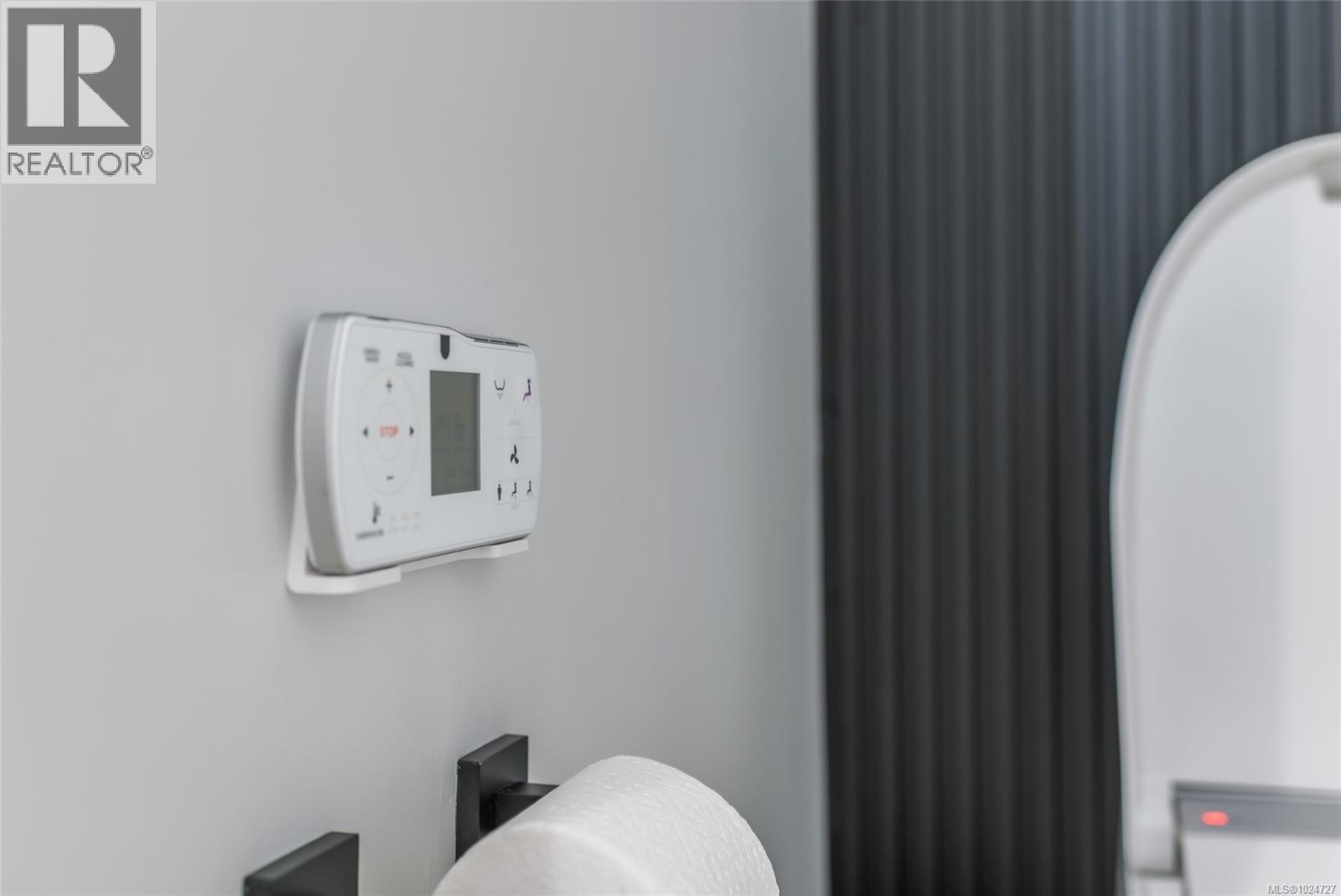 5576 SWALLOW DR - 22