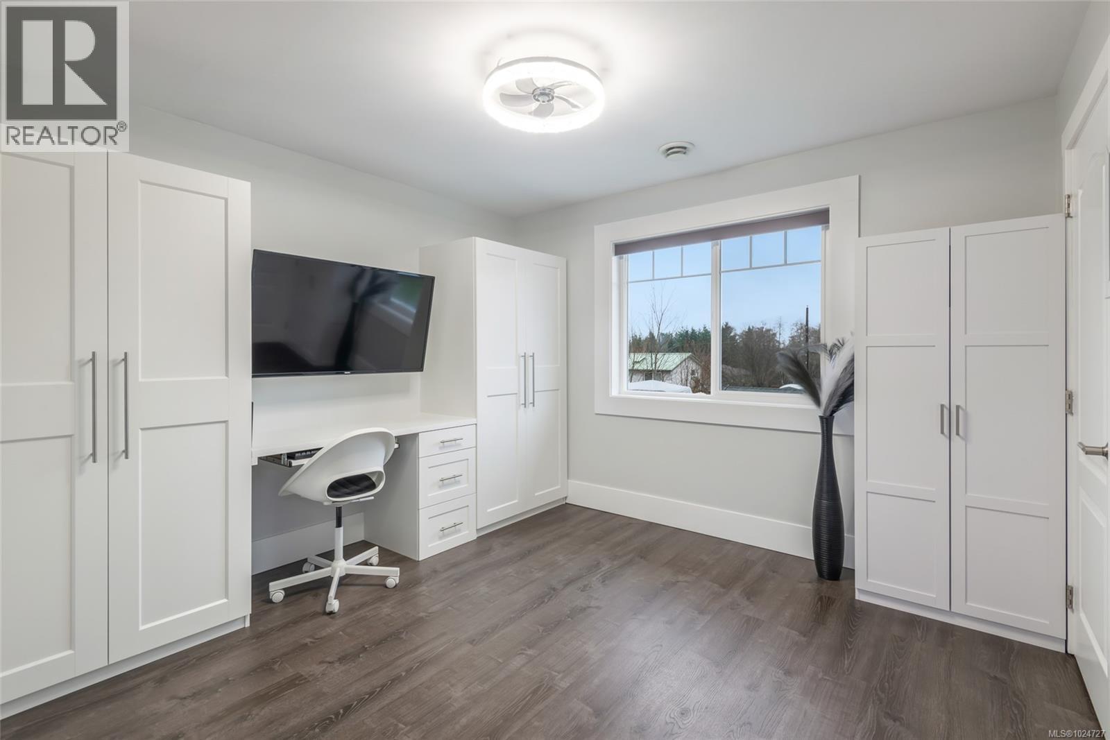 5576 SWALLOW DR - 25