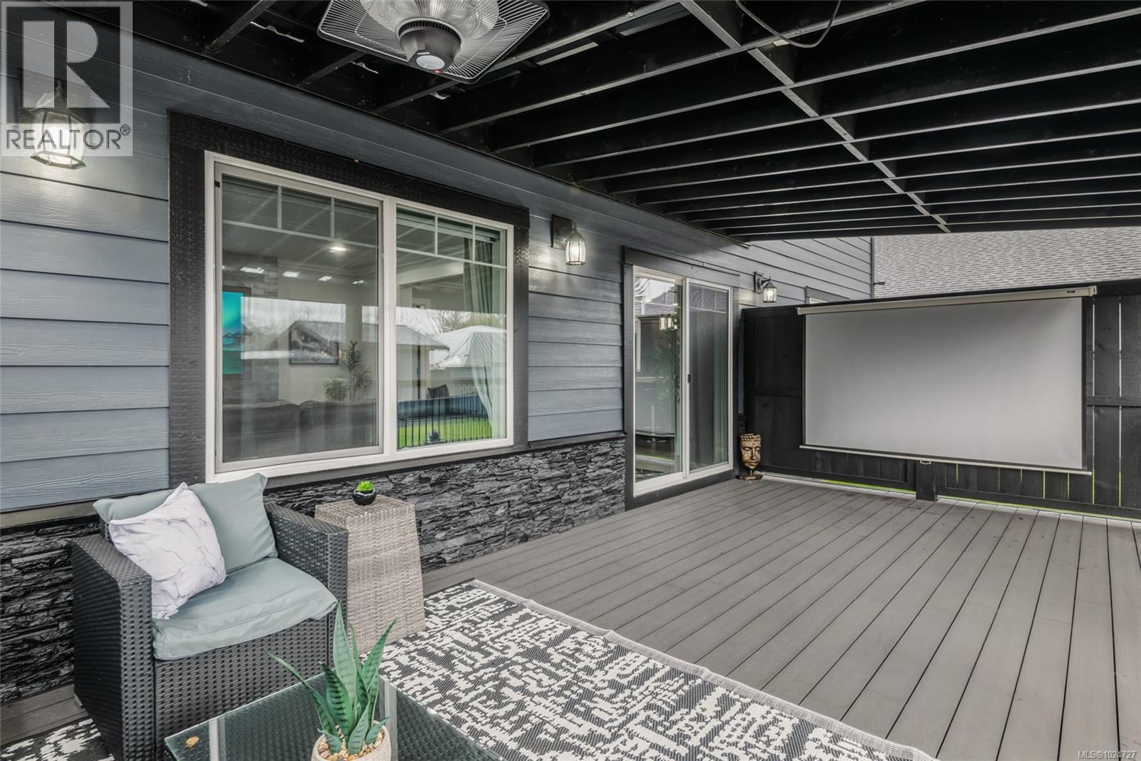 5576 SWALLOW DR - 35