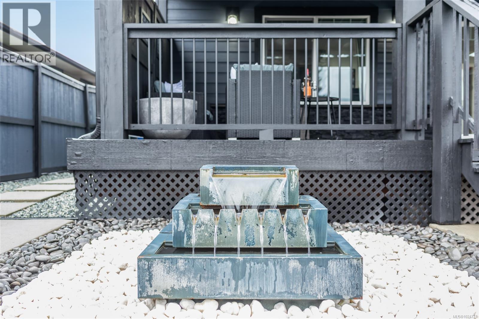 5576 SWALLOW DR - 43