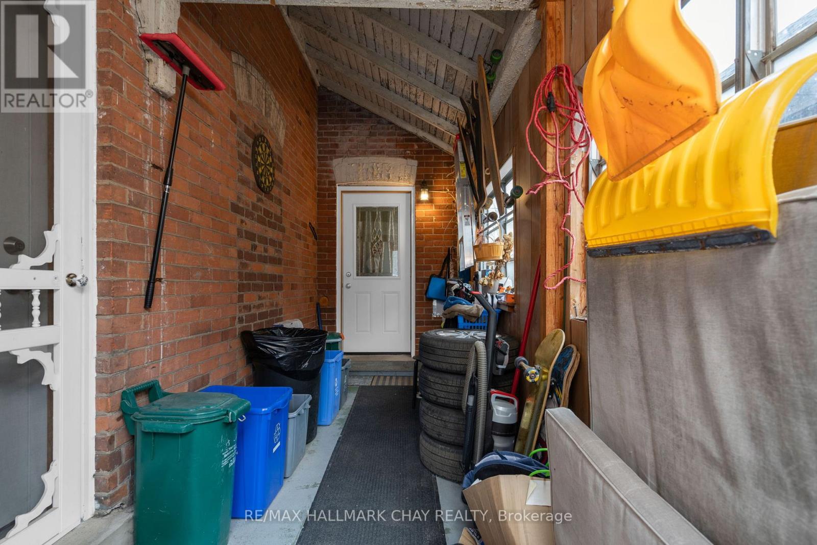 ##1, #2 66 PARKSIDE DRIVE - 29