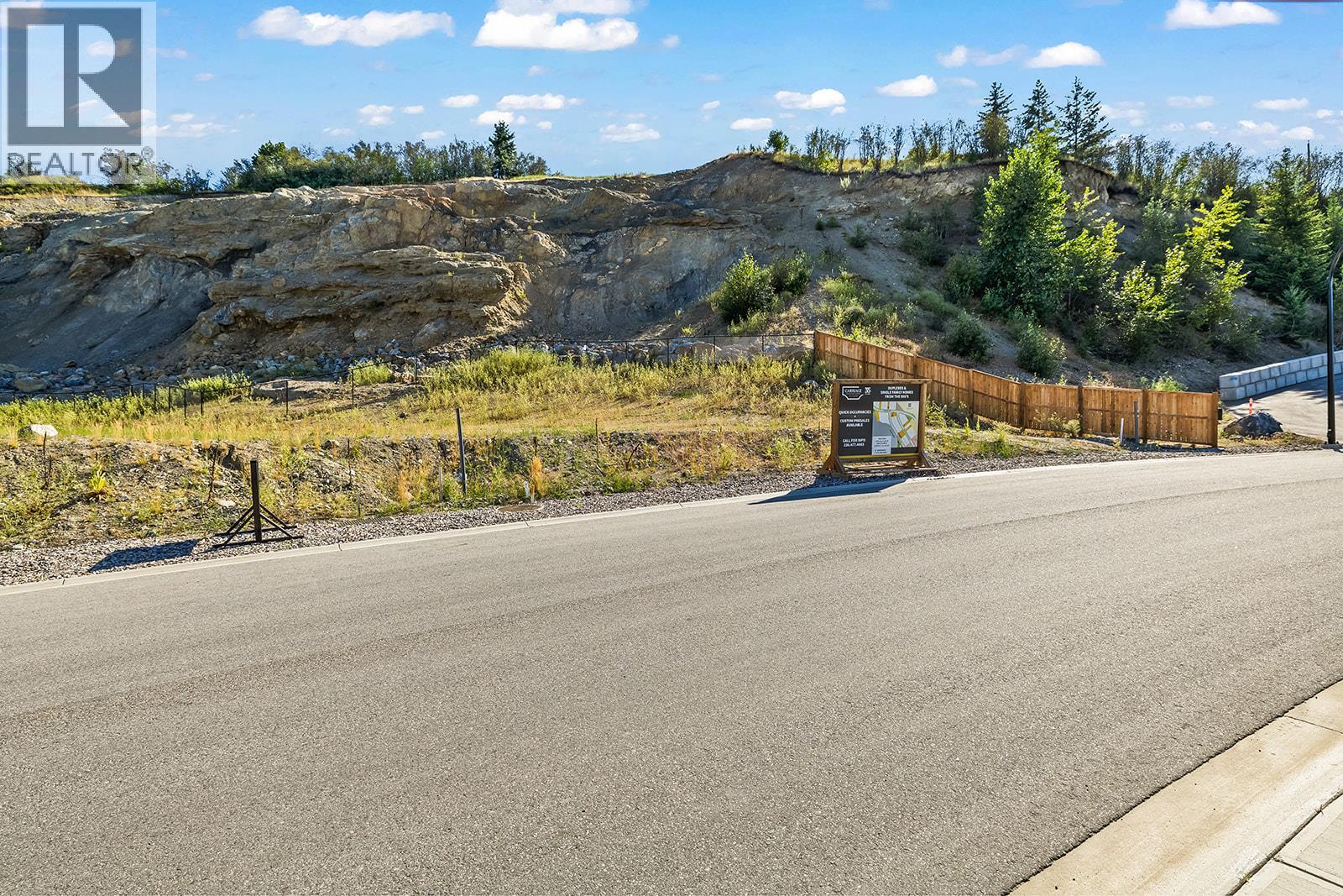 180 SARSONS DRIVE - 13