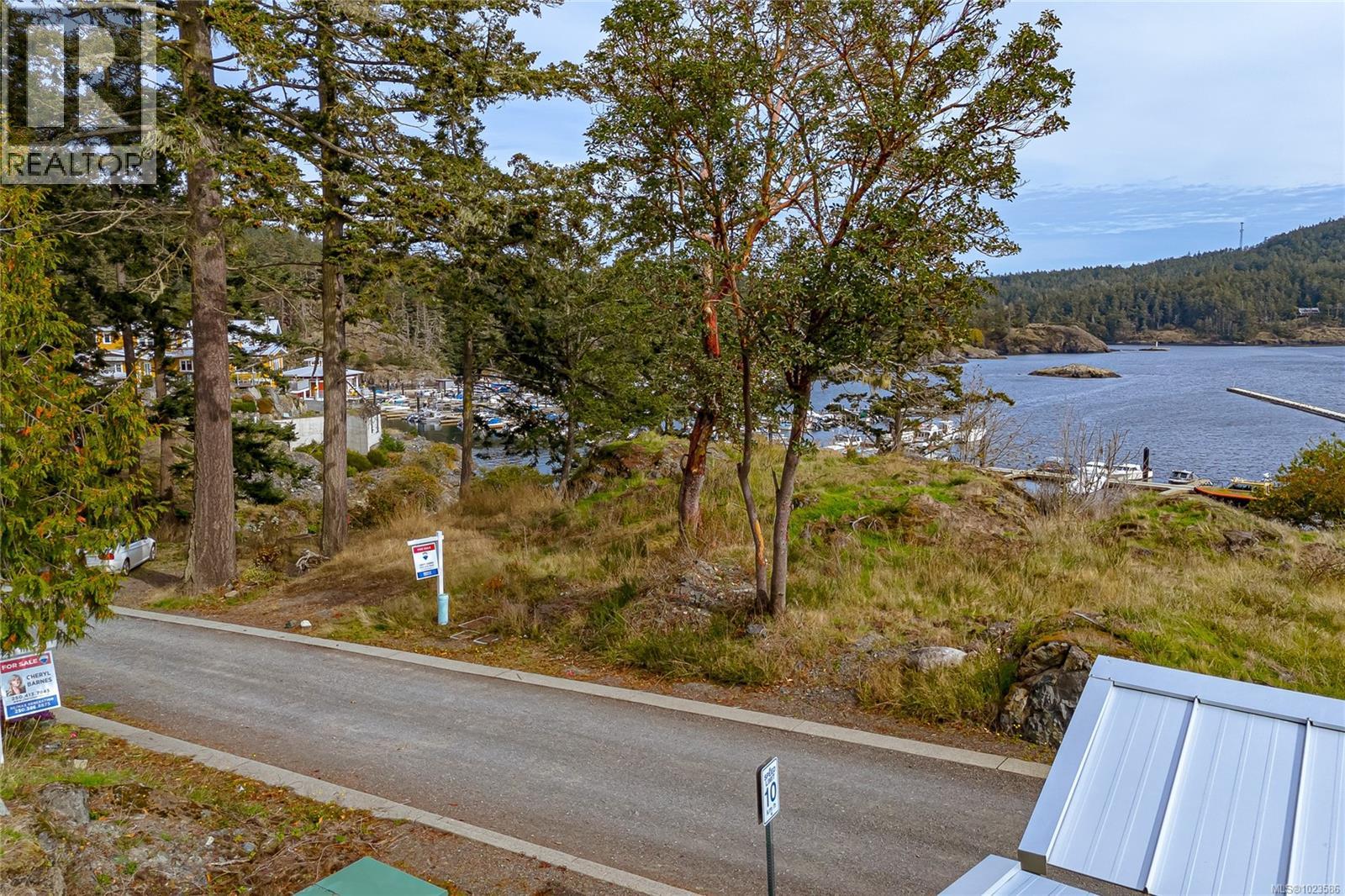  800 Sunset Point, Sooke