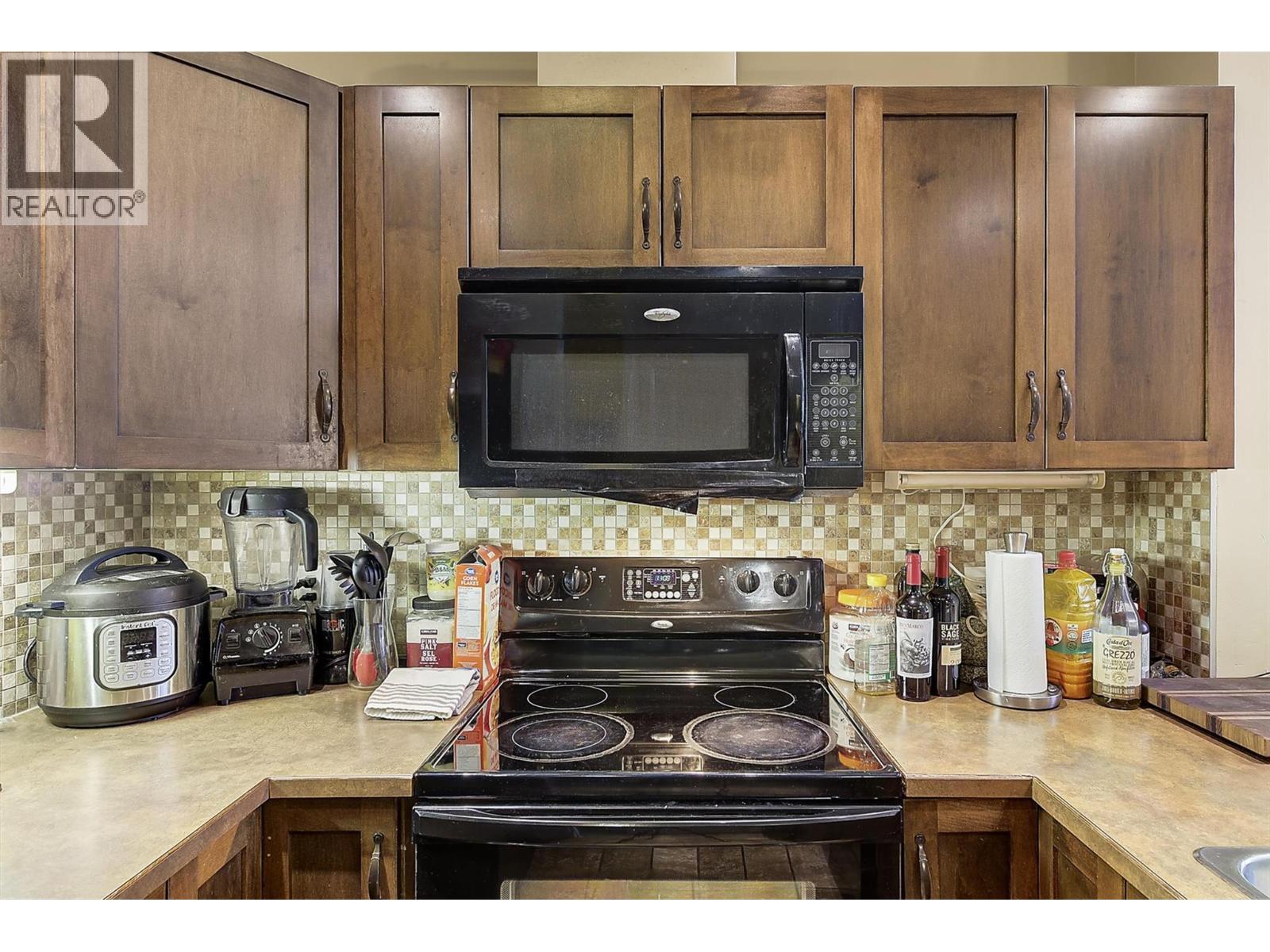 605 654 Cook Road, Kelowna