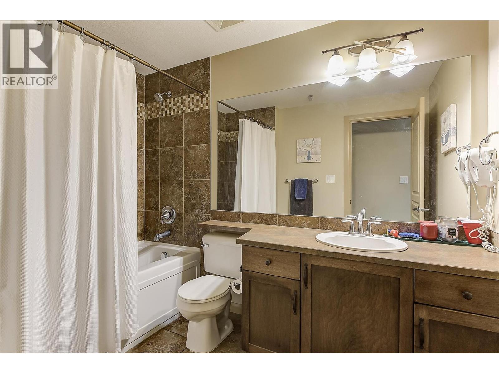 605 654 Cook Road, Kelowna