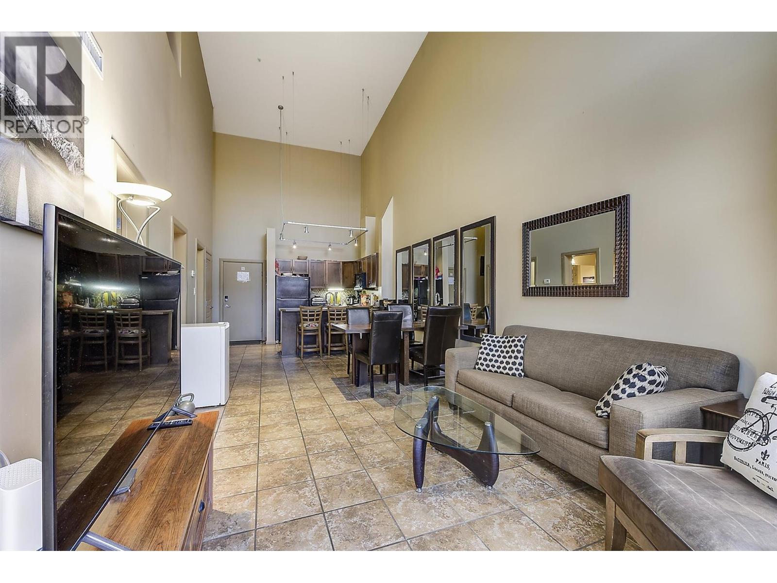 605 654 Cook Road, Kelowna