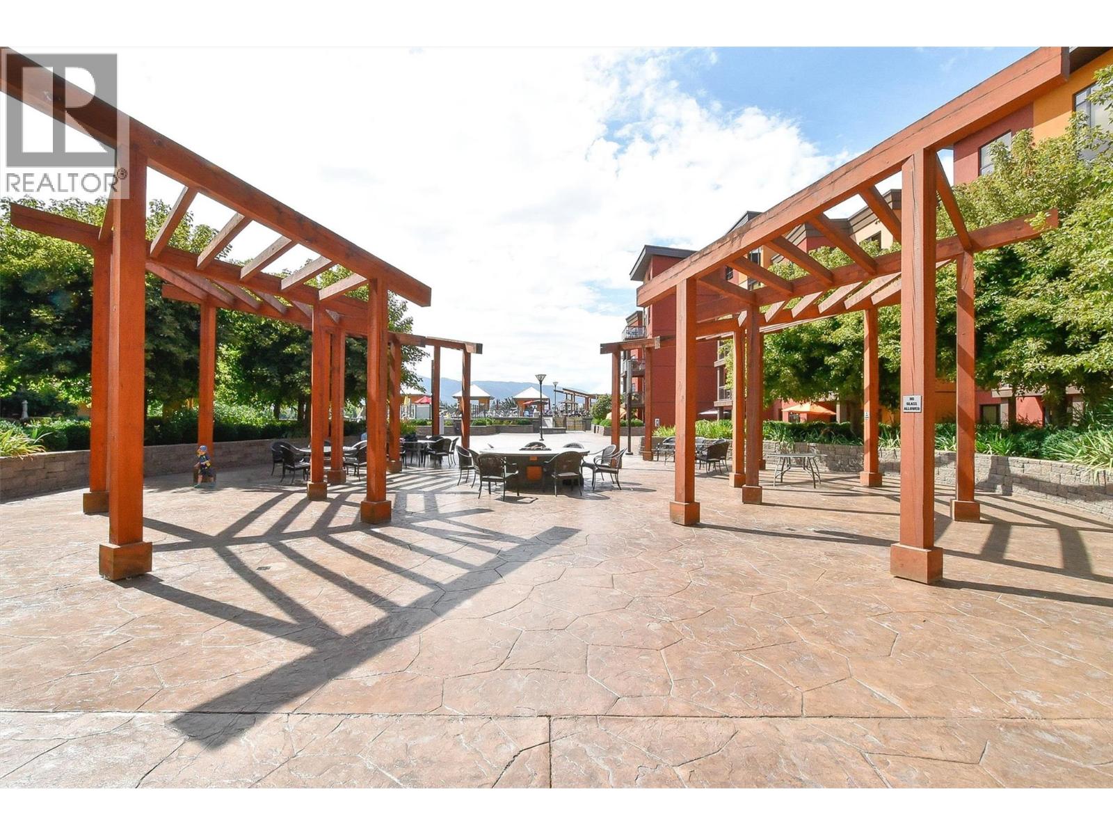 605 654 Cook Road, Kelowna