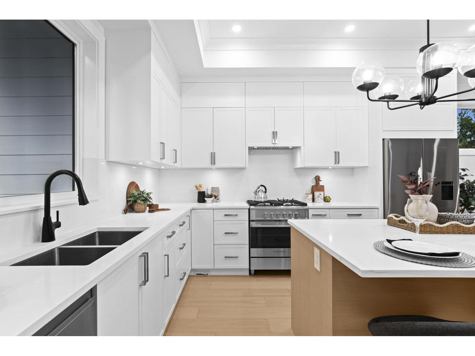 102 16621 18 AVENUE, Surrey