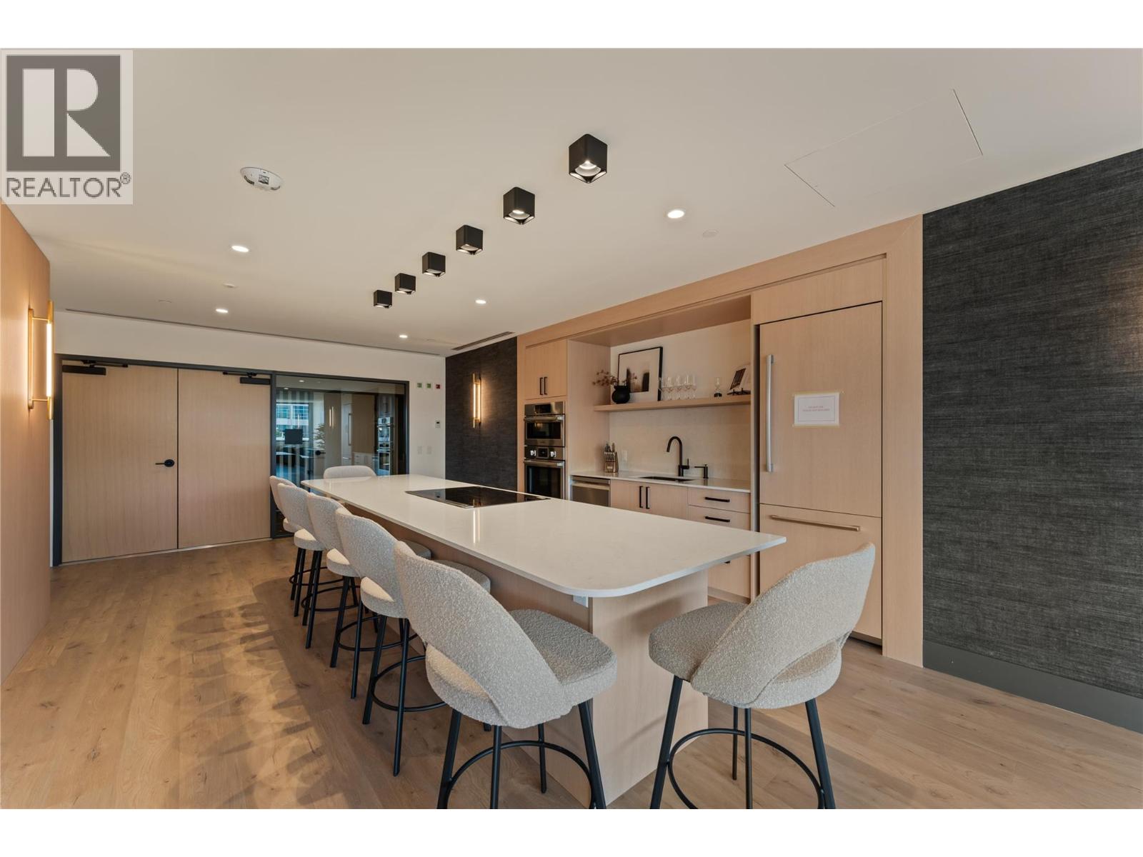 414 3340 Lakeshore Drive, Kelowna