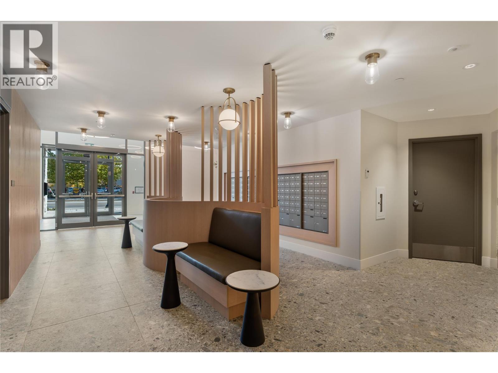 414 3340 Lakeshore Drive, Kelowna