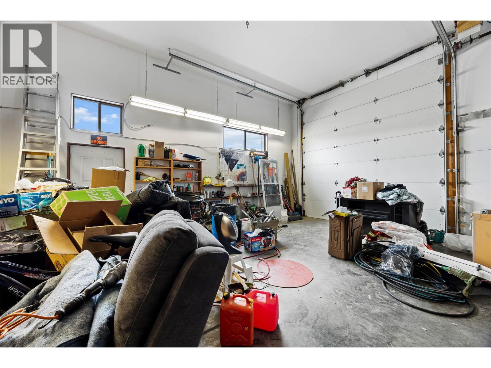 1664 WOODBURN DRIVE - 29