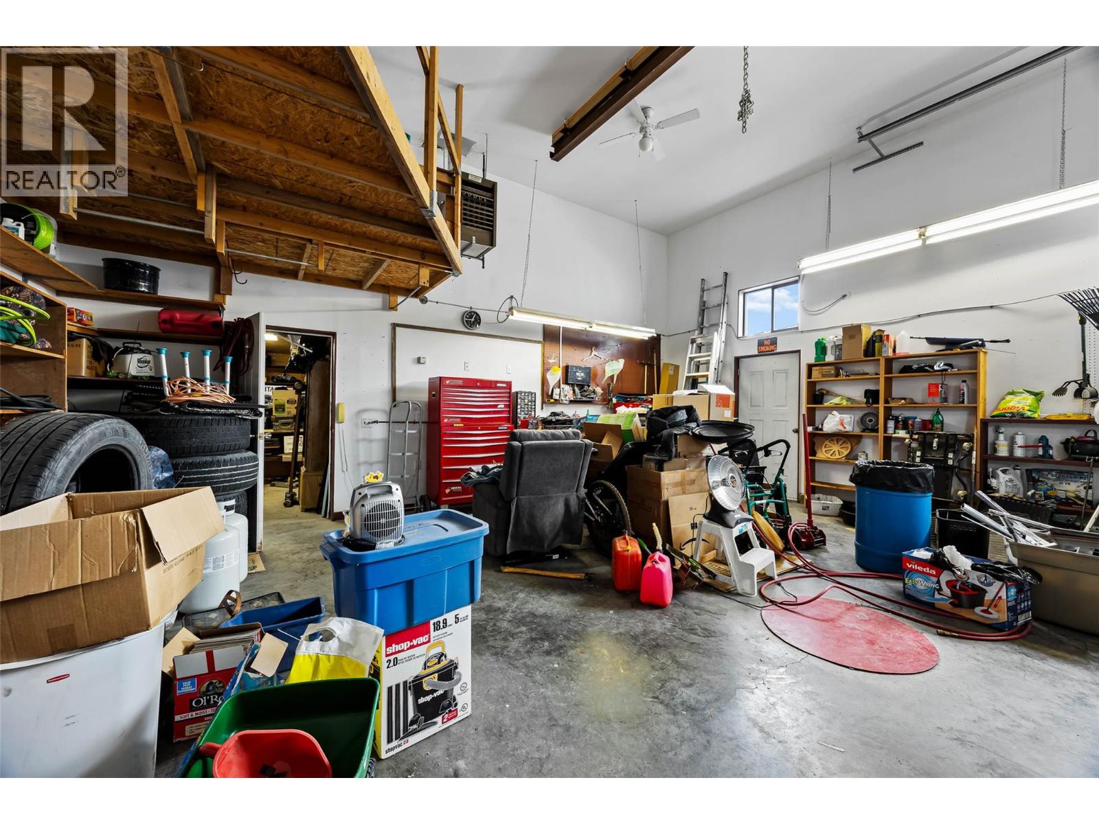 1664 WOODBURN DRIVE - 30