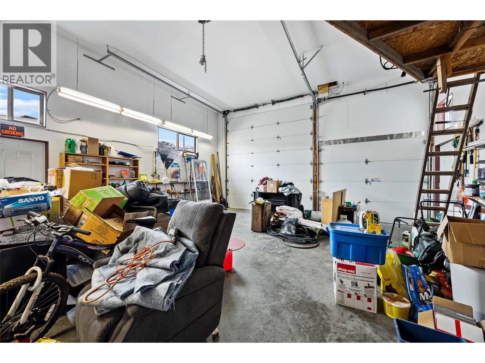 1664 WOODBURN DRIVE - 26