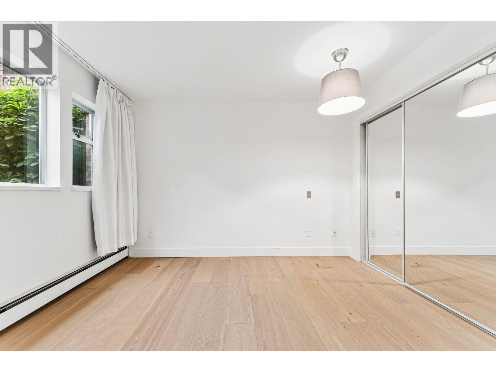 1 2110 MARINE DRIVE, West Vancouver